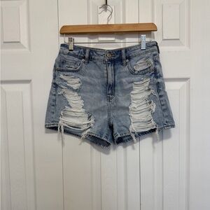 American Eagle - Ripped Mom Blue Jean Short